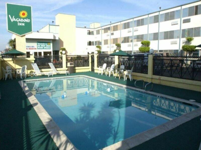 Vagabond Inn Long Beach Exterior photo